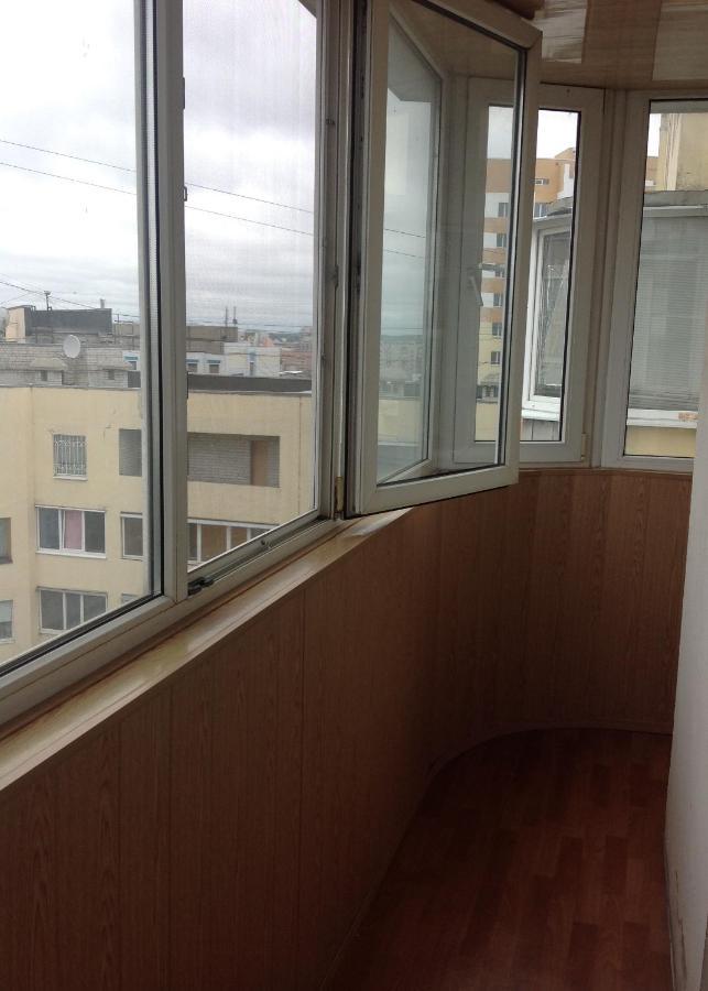 Studio apartment Charkiv Exteriör bild